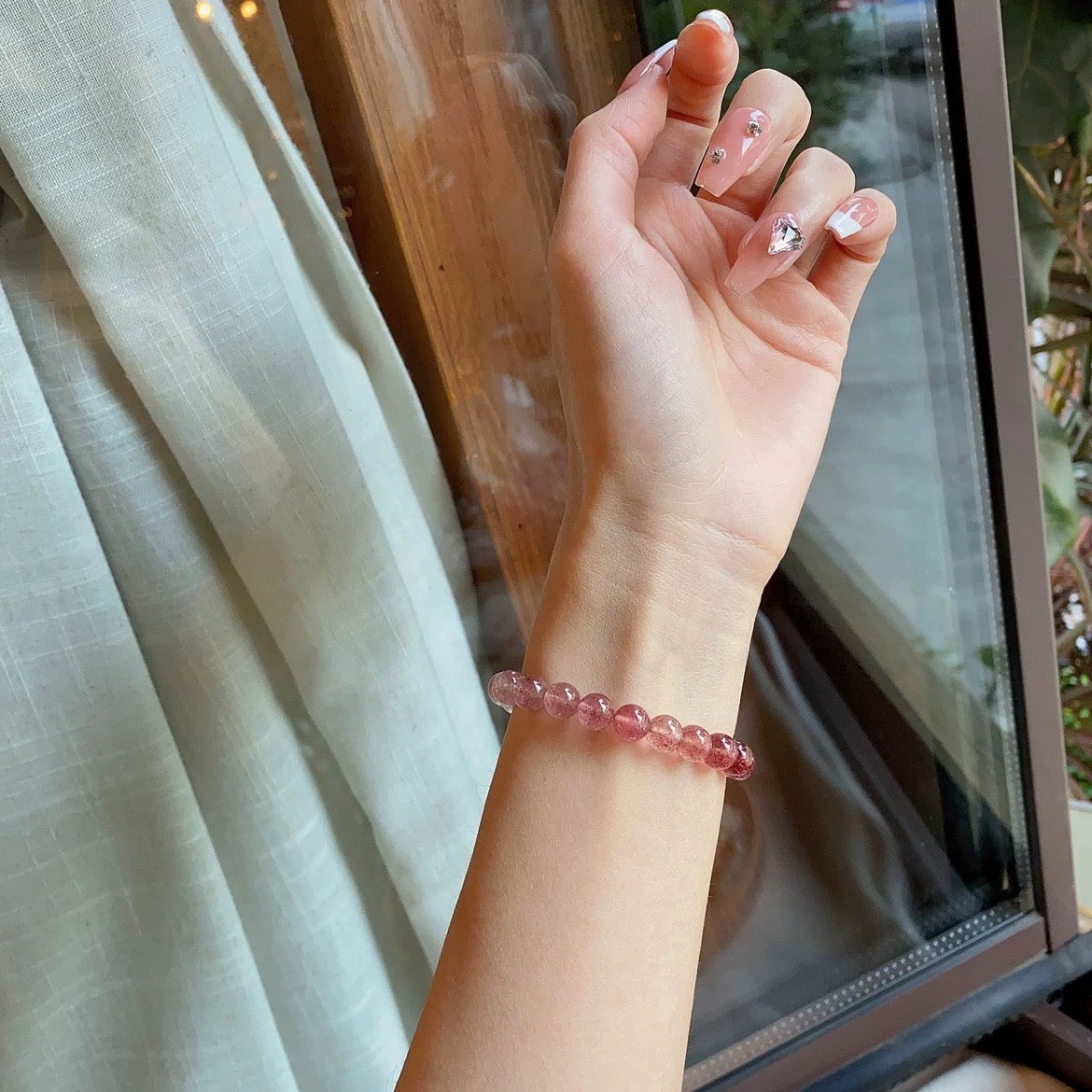 Gradient Strawberry Crystal Bracelet